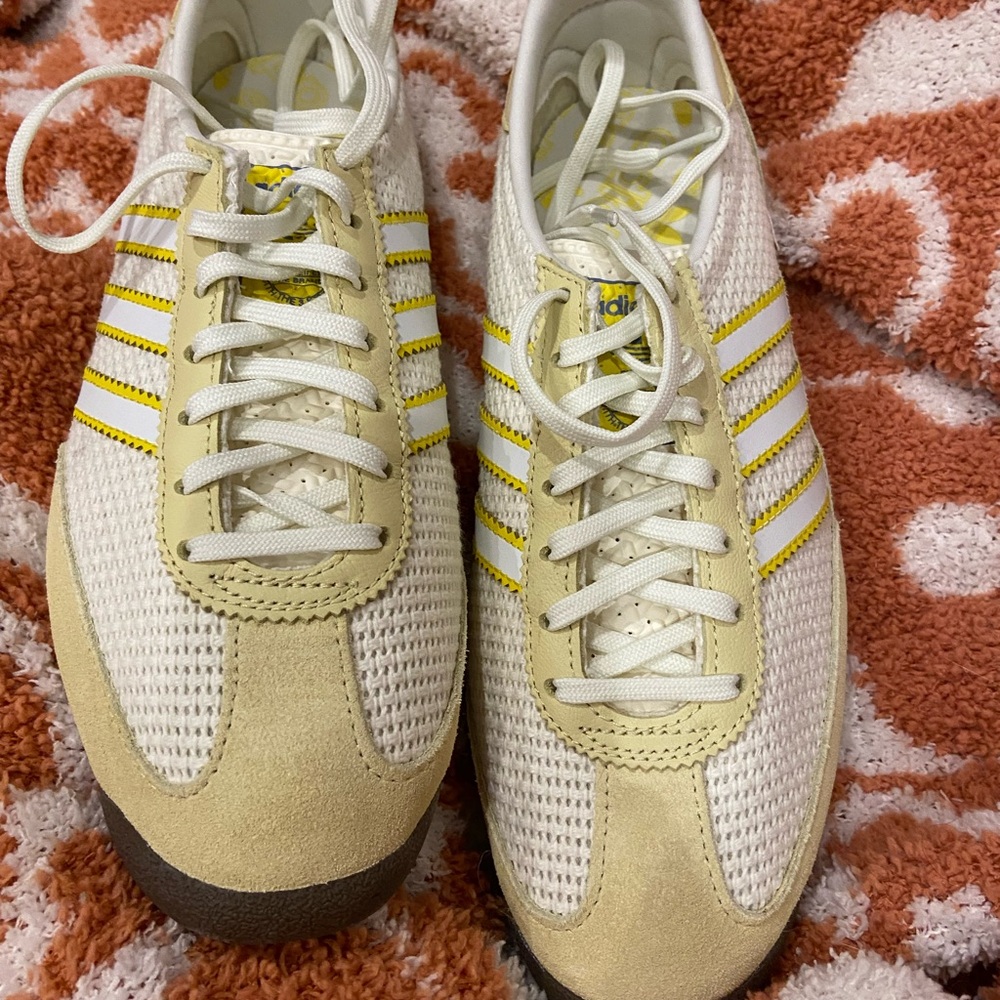 Adidas Cream and Yellow Casual Sneakers